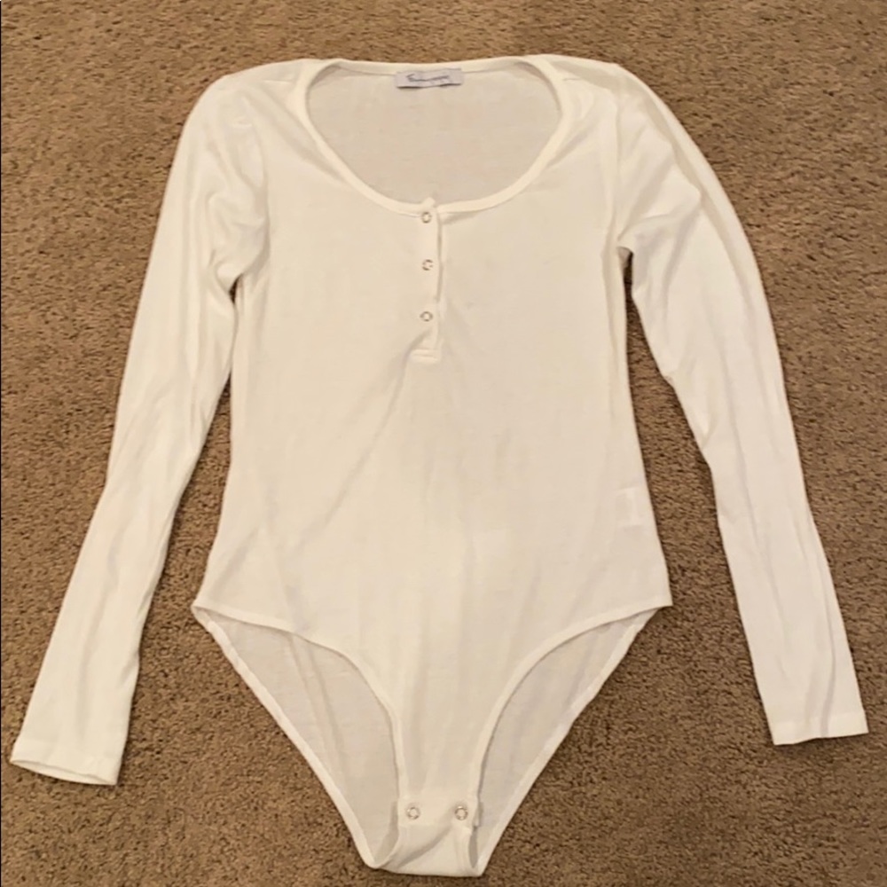 White long sleeve bodysuit